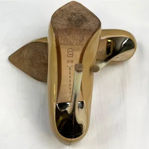 Michael Kors Women's Beige Leather Shoes/Heels Sz 6.5M SKU 4521 thumbnail 5