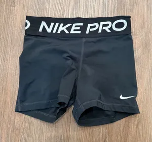 Nike Pro Dri-FIT Womens Black Compression Athletic Training Shorts XS 3893 thumbnail 1