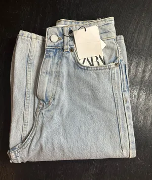 Wide Leg Jeans thumbnail 2