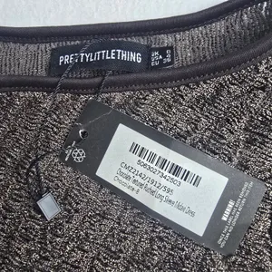PrettyLittleThing NWT 59O Chocolate Textured Ruched Long‎ Sleeve Midi Dress Sz 4 thumbnail 5