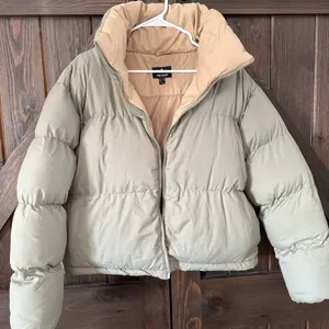 Threadbare Puffer Jacket Women’s Size 10(USA) light green cropped thumbnail 10