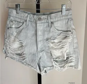 AGOLDE Anja Distessed Denim Shorts Size 26 thumbnail 1