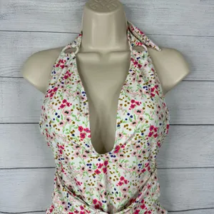 Lulus Womens size Medium Vacation Calling White Floral O-Ring One Piece Swimsuit thumbnail 4