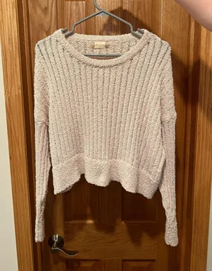 Sweater thumbnail 1
