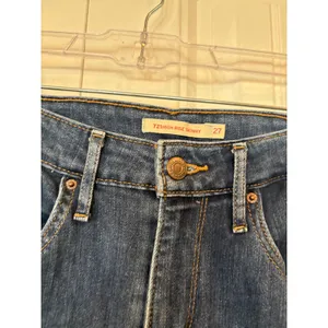 Levi's 721 High Rise Skinny Jeans Size 27‎ thumbnail 6