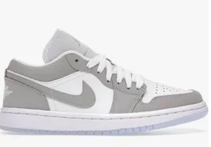 Nike Air Jordan 1 Wolf Gray thumbnail 1
