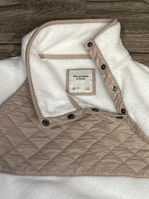Abercrombie & Fitch White Sherpa Quilted Pullover Sweater Size S thumbnail 7