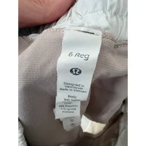Lululemon Hotty Hot Short II 2.5" size 6 thumbnail 7