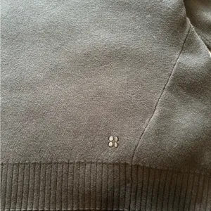 Sweaty Betty Serenity Cropped Boxy Jumper Green‎ with Orange Trim Mock Neck thumbnail 4