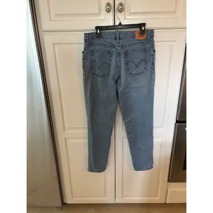 Levis 550 Relaxed Tapered Jeans Womens 16M Medium Wash High Rise Denim thumbnail 3