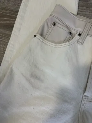 Abercrombie and Fitch White High-Rise Women's Jeans - 90s Straight Leg thumbnail 2
