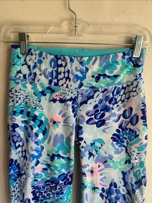 Lilly Pulitzer Luxletic Weekender Oasis Wave After Wave Cropped Leggings Sz Sm thumbnail 6
