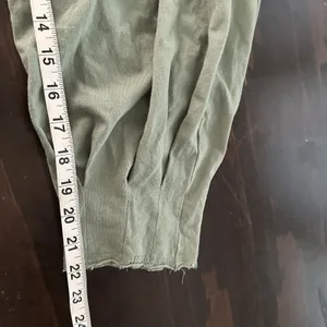 Free People Lotta Love Romper XS Sage Green Puff Sleeve Pleated Reversible Boho thumbnail 10