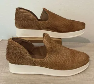 Antelope Comfy Slip On Sneaker Fuzzy Boho Unique Western Artsy Size 37 US 6 thumbnail 1