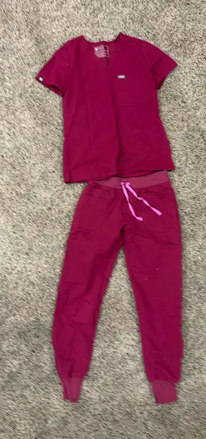 Figs Magenta Scrub Set thumbnail 1