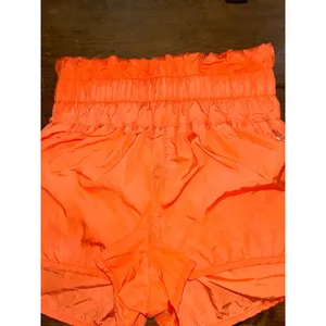 FP Free People Movement Neon Coral High Rise Shorts Lined Size Small thumbnail 4