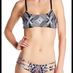 PILYQ Geometric diamond top and strappy bottom.D-cup/S-bottom thumbnail 4