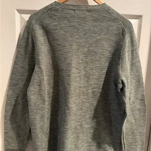 Banana Republic Women’s Long Sleeve Organic Slub Crewneck Sweater thumbnail 3