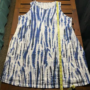 Blue and White Sleeveless Top size M Size M thumbnail 4