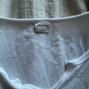 Wilfred Free Aritzia White Long Sleeve thumbnail 3