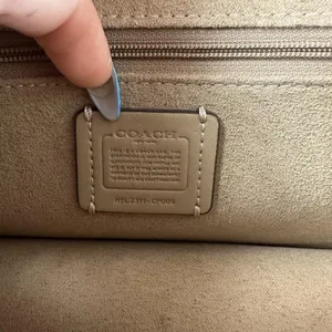 Coach Signature Crossbody Bag Womens Small White Leather Canvas Chain Strap thumbnail 3