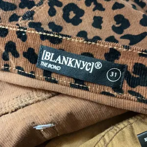 NWT BlankNYC Leopard Corduroy Mid-Rise Skinny Jeans SZ-31 Brown Black thumbnail 10