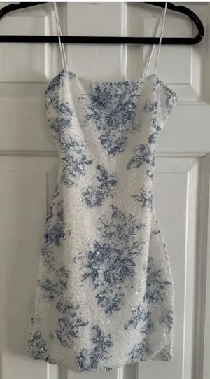 Windsor Hoco dress thumbnail 1