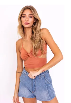 Boutique Top thumbnail 1