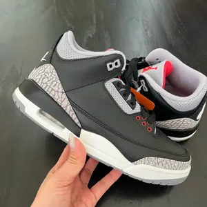 New NIKE Air Jordan 3 Retro OG 'Black Cement' 2024 thumbnail 3
