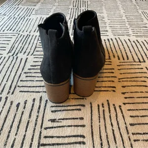 White Mountain Black Suede Block Heel Ankle Boots Booties Size 10 thumbnail 5