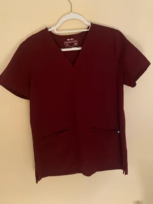Maroon Scrubs Set  thumbnail 4