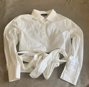 Forever 21 Button down top thumbnail 2