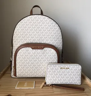 Michael Kors Backpack Set thumbnail 1