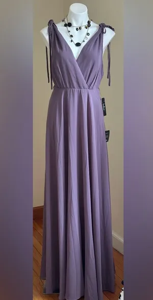 Lulus Lavender NWT Evening Maxi Tie Straps Gown.V Neck Low Cut Sz L Zip In Back. thumbnail 1