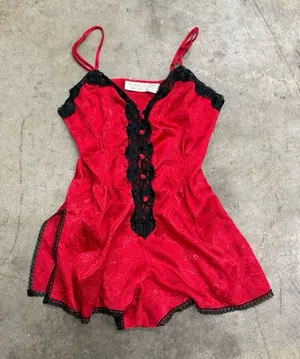 Vintage Victoria’s Secret Gold Label Red Satin Jacquard Lace Teddy Slip Size S thumbnail 1