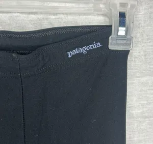 Patagonia Women’s Riding Breeches/Tights Size Small Stitching flaw (pictured) thumbnail 2
