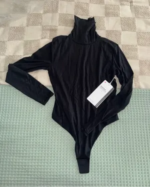 NWT Lululemon Nulu Wundermost Turtleneck Bodysuit size M thumbnail 1