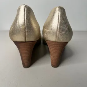Tory Burch Metallic Leather Wedge Size 8 thumbnail 4