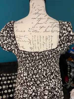 🎉4 for $20 NWT No Boundaries Fit and Flare Dress with Puff Sleeves, XS thumbnail 8