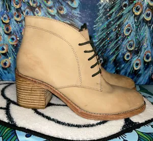 DV by Dolce Vita Taupe Lace-Up Leather Ankle Boots Size 8 thumbnail 1