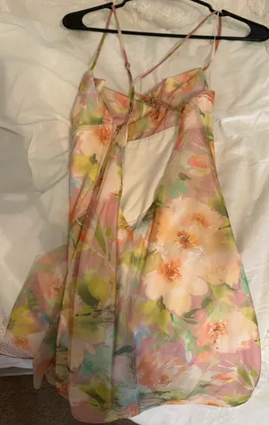 Floral Print Bodycon Dress thumbnail 3