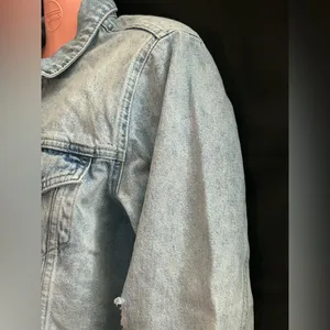 Forever 21 Los Angeles Women’s Distressed Frayed Crop Denim Jean Jacket LG thumbnail 5