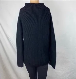 Banana republic sweater thumbnail 5