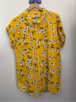 POL Large Floral Yellow Short Sleeve Button Up Shirt Summer Vacation Boho thumbnail 1