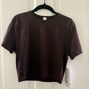 NWT Lululemon Top thumbnail 2