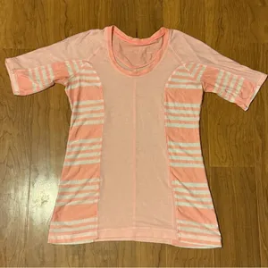 LULULEMON Puri Tee‎ Short Sleeve Bleached Coral size 4 thumbnail 1