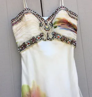 Dave & johnny Floral Sequin prom dress thumbnail 3