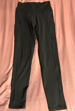 Offline by aerie Black The Hugger Hi-Rise Leggings Size M thumbnail 1