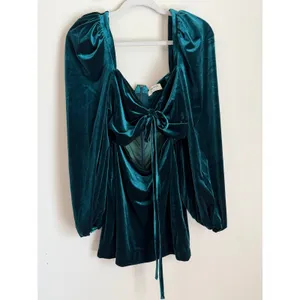 House of CB Abigail Emerald Velvet Mini Dress Womens S Teal Green Cutout Front thumbnail 3
