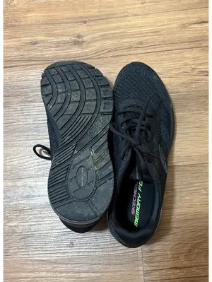 Skechers Women’s Memory Foam Black Athletic Sneakers Shoes Size 9 thumbnail 7
